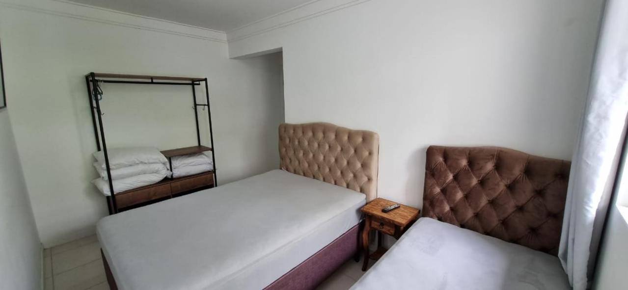 Residencial Recanto Do Cardeal Бомбиньяс Экстерьер фото